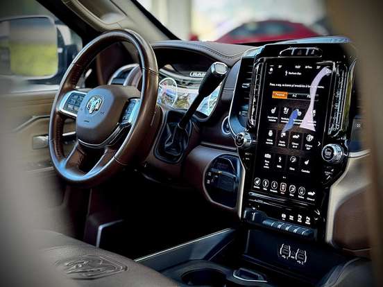 RAM-2500-6.7 I6 TURBO DIESEL LARAMIE CD 4X4 AUTOMÁTICO RAM-2500-2021