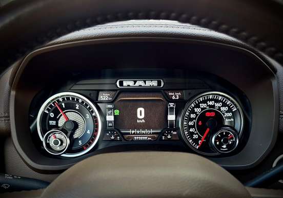 RAM-2500-6.7 I6 TURBO DIESEL LARAMIE CD 4X4 AUTOMÁTICO RAM-2500-2021