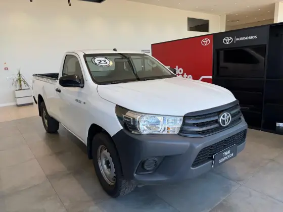 TOYOTA HILUX 2.8 D-4D TURBO DIESEL CS 4X4 MANUAL