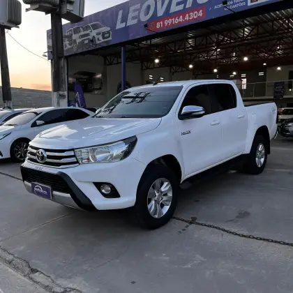 TOYOTA HILUX 2.8 SRV 4X4 CD 16V DIESEL 4P AUTOMÁTICO