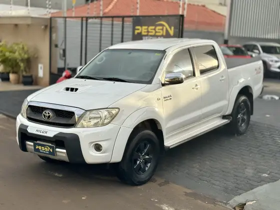 TOYOTA HILUX 3.0 SRV 4X4 CD 16V TURBO INTERCOOLER DIESEL 4P AUTOMÁTICO