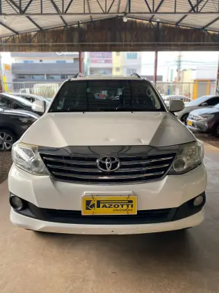 TOYOTA HILUX SW4 2.7 SR 4X2 16V FLEX 4P AUTOMÁTICO