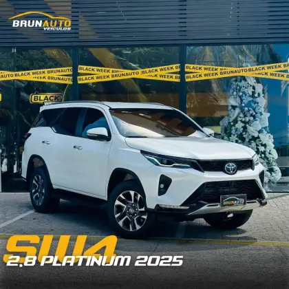 TOYOTA HILUX SW4 2.8 D-4D TURBO DIESEL SRX PLATINUM 7L 4X4 AUTOMÁTICO TOYOTA HILUX SW4 2.8 D-4D TURBO DIESEL SRX PLATINUM 7L 4X4 AUTOMÁTICO