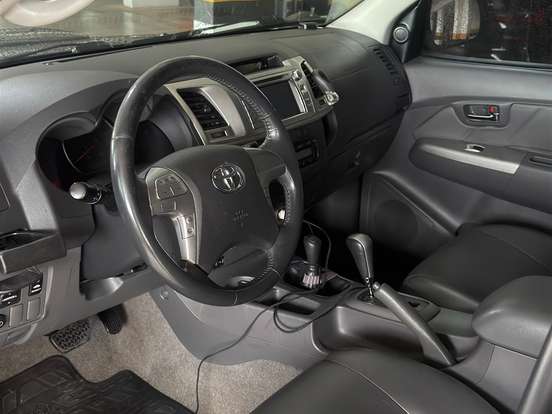 TOYOTA-HILUX-3.0 SRV 4X4 CD 16V TURBO INTERCOOLER DIESEL 4P AUTOMÁTICO TOYOTA-HILUX-2012
