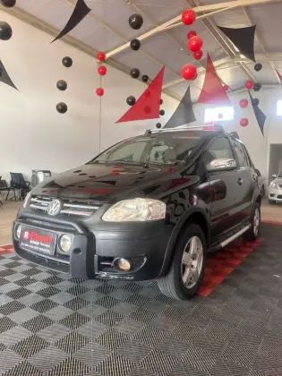 VOLKSWAGEN FOX 1.6 MI PLUS 8V FLEX 4P MANUAL VOLKSWAGEN FOX 1.6 MI PLUS 8V FLEX 4P MANUAL