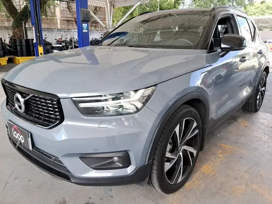 VOLVO XC40 1.5 T5 RECHARGE R-DESIGN GEARTRONIC VOLVO XC40 1.5 T5 RECHARGE R-DESIGN GEARTRONIC