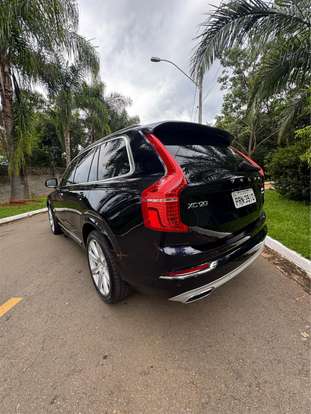 VOLVO-XC90-2019