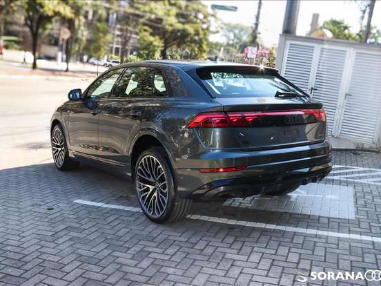AUDI-Q8-3.0 TFSI GASOLINA PERFORMANCE BLACK QUATTRO TIPTRONIC AUDI-Q8-2025