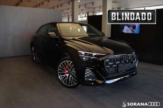 AUDI-Q8-2025