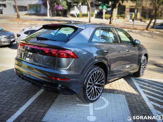 AUDI-Q8-3.0 TFSI GASOLINA PERFORMANCE BLACK QUATTRO TIPTRONIC AUDI-Q8-2025