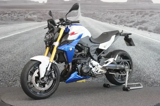 BMW F 900 R SPORT PLUS 