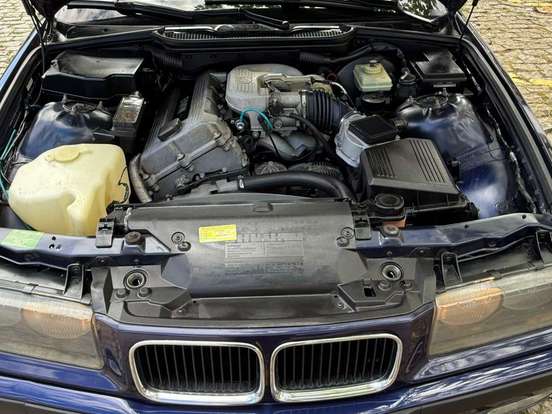 BMW-318i-1.8 COMPACT 16V GASOLINA 2P MANUAL BMW-318i-1995