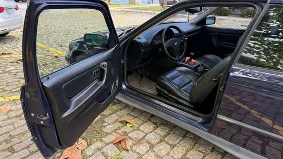 BMW-318i-1995