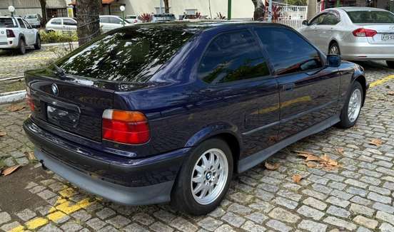 BMW-318i-1995