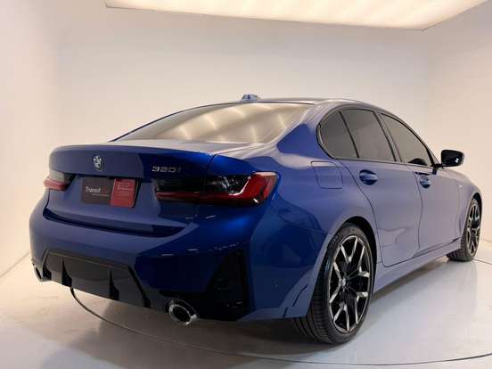 BMW-320i-2025