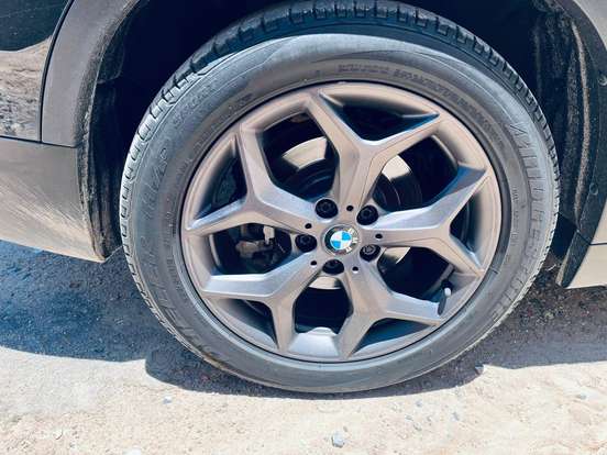 BMW-X1-2.0 16V TURBO GASOLINA SDRIVE20I X-LINE 4P AUTOMÁTICO BMW-X1-2016