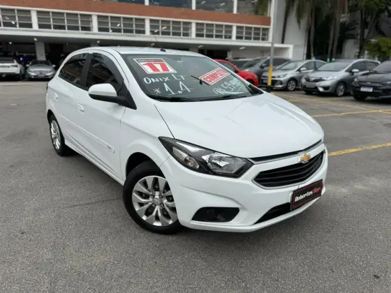 CHEVROLET ONIX 1.4 MPFI LT 8V FLEX 4P MANUAL