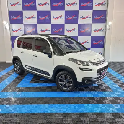 CITROËN AIRCROSS 1.6 VTI 120 FLEX LIVE EAT6 CITROËN AIRCROSS 1.6 VTI 120 FLEX LIVE EAT6
