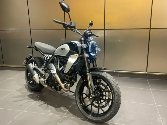 DUCATI SCRAMBLER ICON 