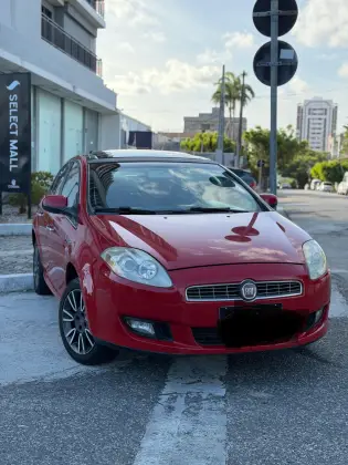 FIAT BRAVO 1.8 ESSENCE 16V FLEX 4P AUTOMATIZADO FIAT BRAVO 1.8 ESSENCE 16V FLEX 4P AUTOMATIZADO