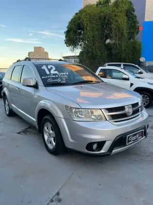 FIAT FREEMONT 2.4 EMOTION 16V GASOLINA 4P AUTOMÁTICO