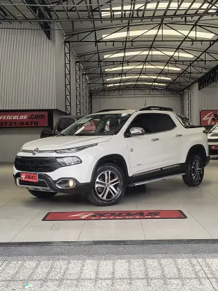 FIAT TORO 2.0 16V TURBO DIESEL FREEDOM 4WD AT9 FIAT TORO 2.0 16V TURBO DIESEL FREEDOM 4WD AT9