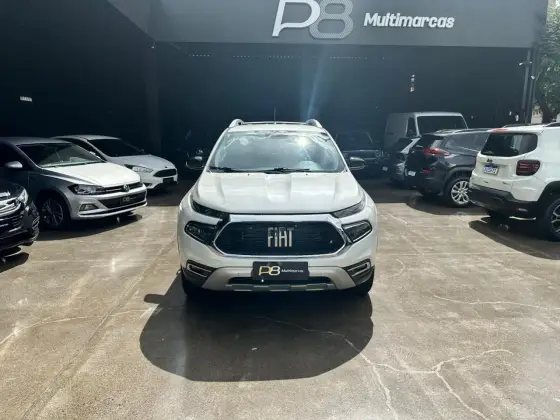 FIAT TORO 2.0 16V TURBO DIESEL VOLCANO 4WD AT9 FIAT TORO 2.0 16V TURBO DIESEL VOLCANO 4WD AT9
