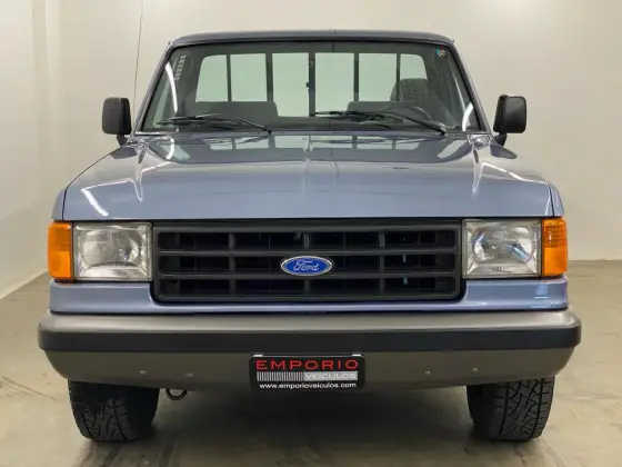 FORD F-1000 3.9 SUPER SÉRIE CS 8V DIESEL 2P MANUAL