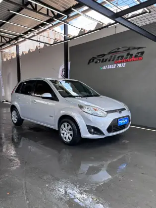 FORD FIESTA 1.6 ROCAM HATCH 8V FLEX 4P MANUAL