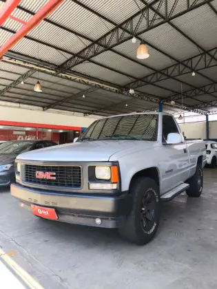 GMC 3500 HD 4.2 4X2 DIESEL 2P MANUAL