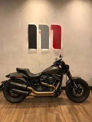 HARLEY-DAVIDSON SOFTAIL FAT BOB 114 