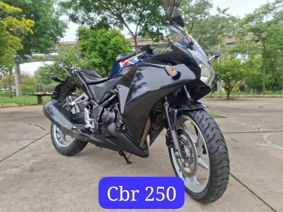 HONDA CBR 250R 