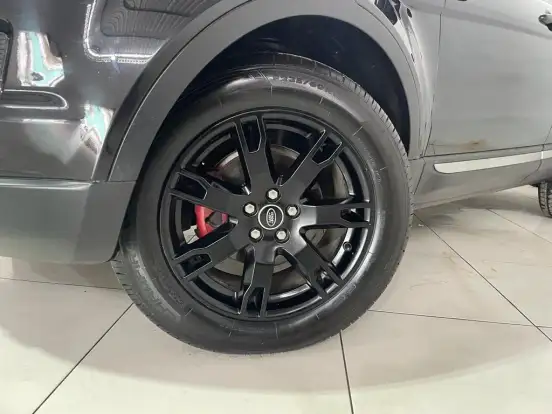 LAND ROVER-RANGE ROVER EVOQUE-2.0 PURE 4WD 16V GASOLINA 4P AUTOMÁTICO LAND ROVER-RANGE ROVER EVOQUE-2013