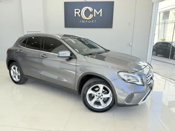 MERCEDES-BENZ GLA 200 1.6 CGI FLEX ADVANCE 7G-DCT