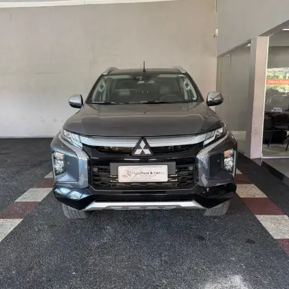 MITSUBISHI L200 TRITON 2.4 16V TURBO DIESEL SPORT HPE CD 4P 4X4 AUTOMÁTICO