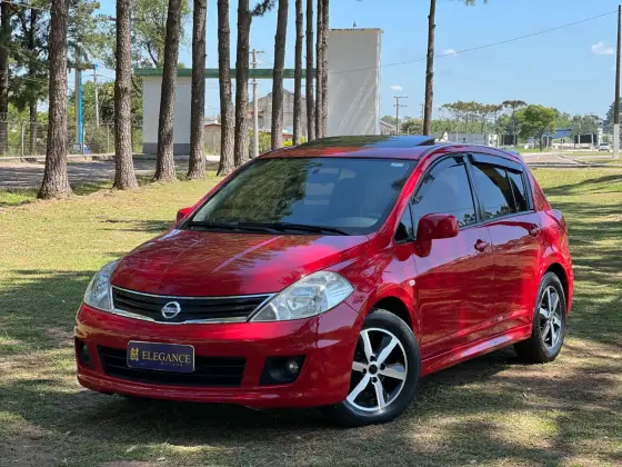 NISSAN TIIDA 1.8 SL 16V FLEX 4P AUTOMÁTICO