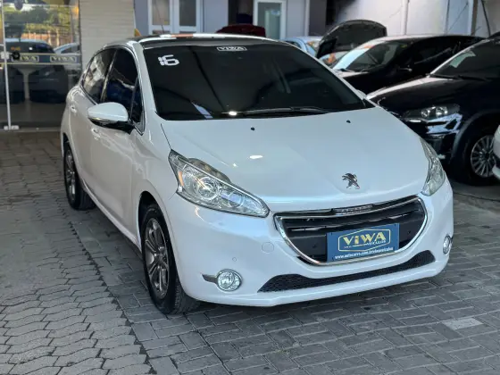 PEUGEOT 208 1.6 GRIFFE 16V FLEX 4P AUTOMÁTICO