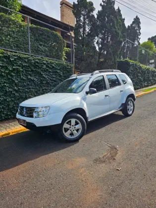 RENAULT DUSTER 1.6 EXPRESSION 4X2 16V FLEX 4P MANUAL RENAULT DUSTER 1.6 EXPRESSION 4X2 16V FLEX 4P MANUAL