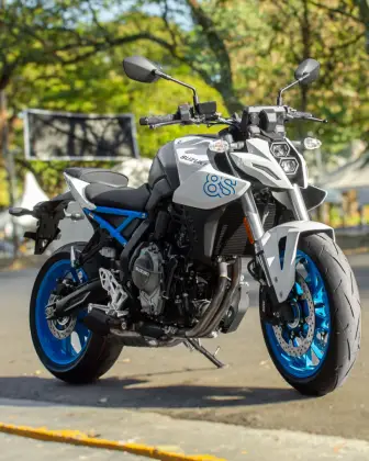 SUZUKI GSX-8S SUZUKI GSX-8S