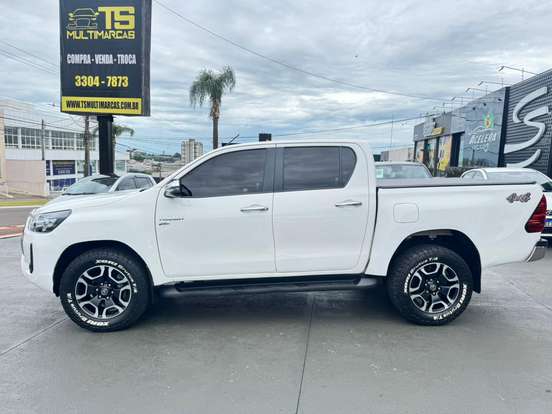 TOYOTA-HILUX-2.7 VVT-i FLEX CD SRV 4X4 AUTOMÁTICO TOYOTA-HILUX-2021