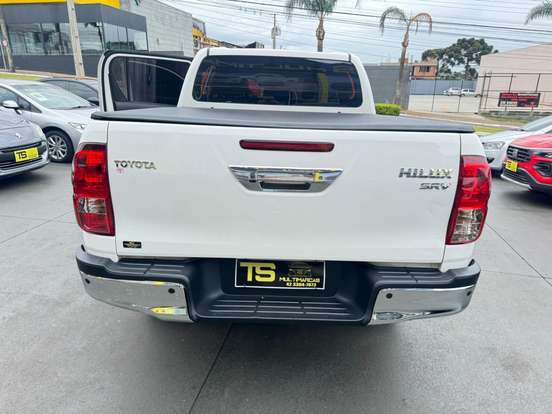 TOYOTA-HILUX-2.7 VVT-i FLEX CD SRV 4X4 AUTOMÁTICO TOYOTA-HILUX-2021