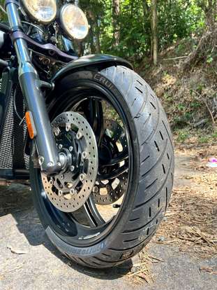 TRIUMPH-THUNDERBIRD STORM-2013