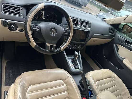 VOLKSWAGEN-JETTA-2.0 TSI HIGHLINE 211CV GASOLINA 4P TIPTRONIC VOLKSWAGEN-JETTA-2014