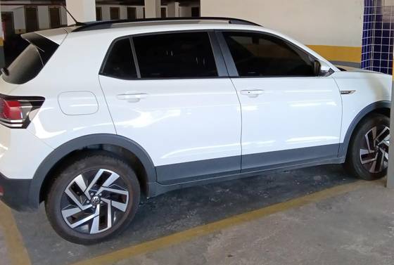 VOLKSWAGEN T-CROSS 1.0 200 TSI TOTAL FLEX COMFORTLINE AUTOMÁTICO