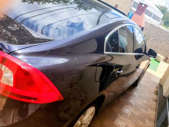VOLVO-S60-2.0 T5 DYNAMIC GASOLINA 4P AUTOMÁTICO VOLVO-S60-2011