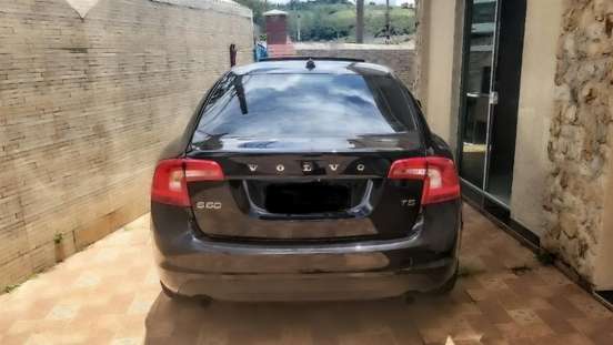 VOLVO-S60-2011