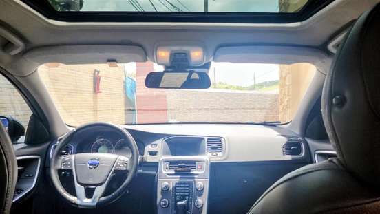 VOLVO-S60-2011