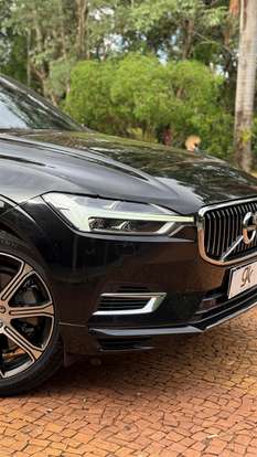 VOLVO-XC60-2020