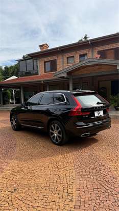 VOLVO-XC60-2020