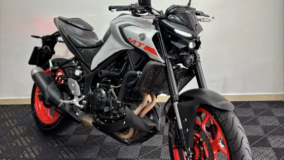 YAMAHA MT-03 ABS YAMAHA MT-03 ABS
